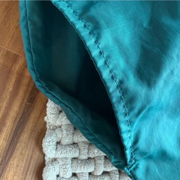 Nike Men's Retro Two-Tone Athletic Shorts in Black and Teal XL - Picture 13 of 15